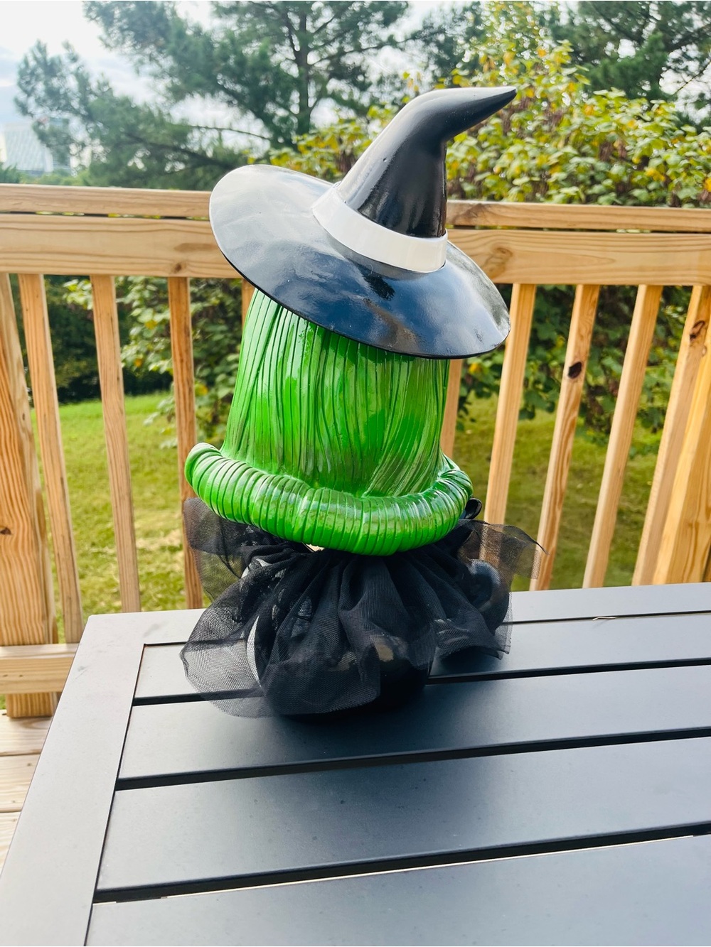 NWT VIRAL Bella Lux Witch Figurine with Black Cat and Green Hair - Picture 5 of 10